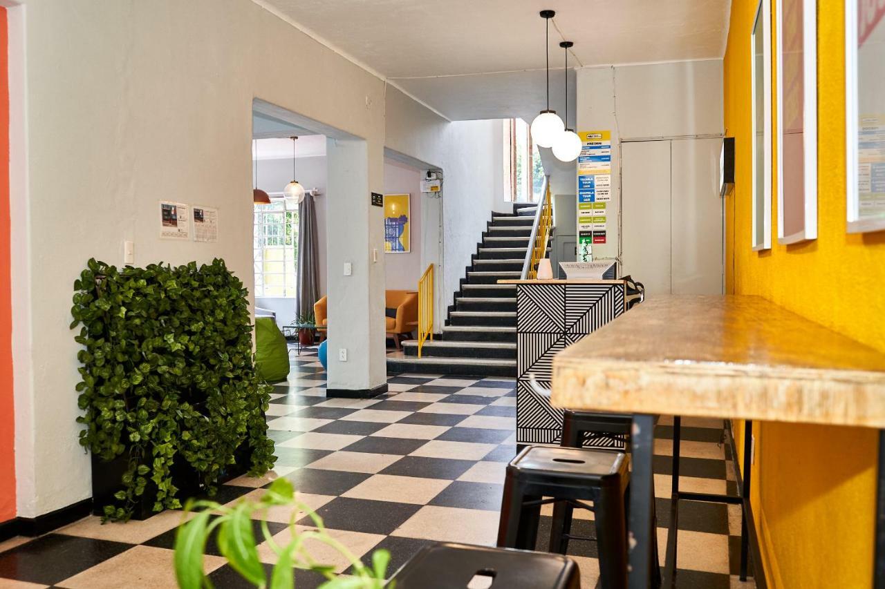 Hostal Americana Guadalajara Exterior photo