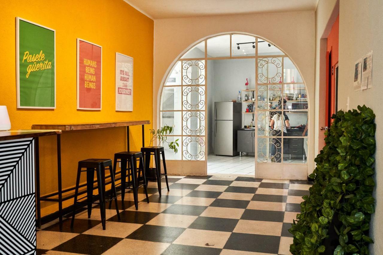 Hostal Americana Guadalajara Exterior photo